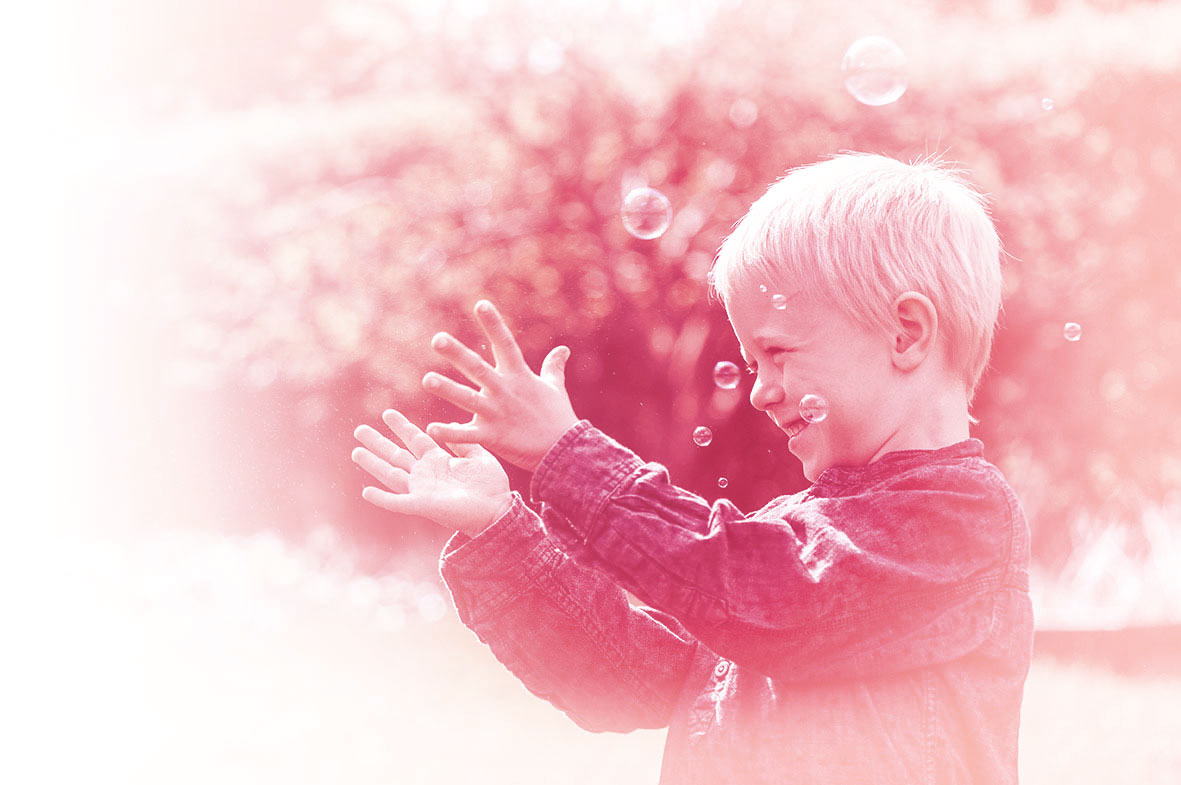 Praktijk Bloesem biedt FloorPlay als een praktische methode aan voor kinderen bij wie de ontwikkeling minder vanzelfsprekend verloopt en die ondersteuning nodig hebben om tot bloei te komen